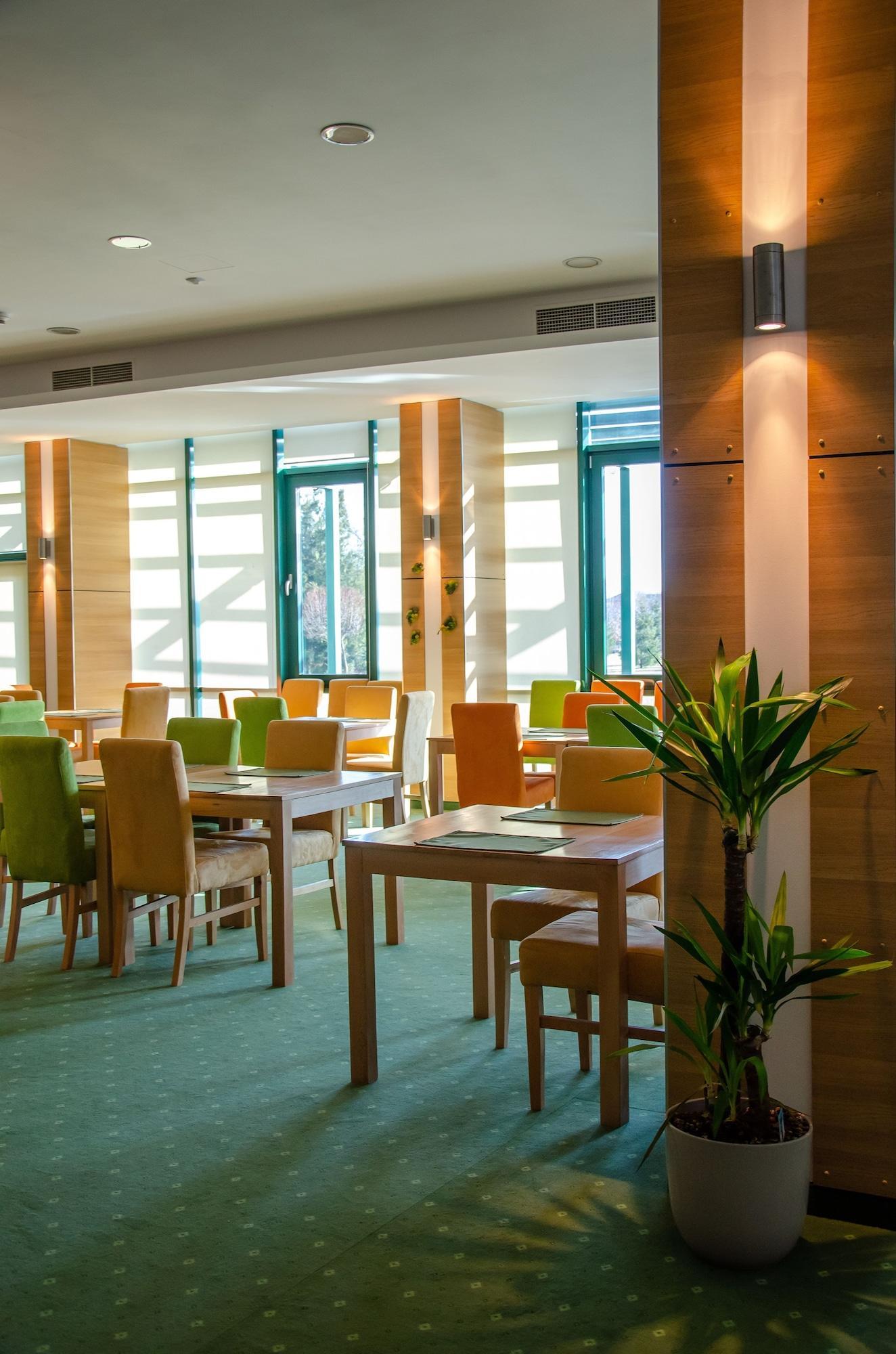 Complex Silva Hotel Bukarest Eksteriør billede