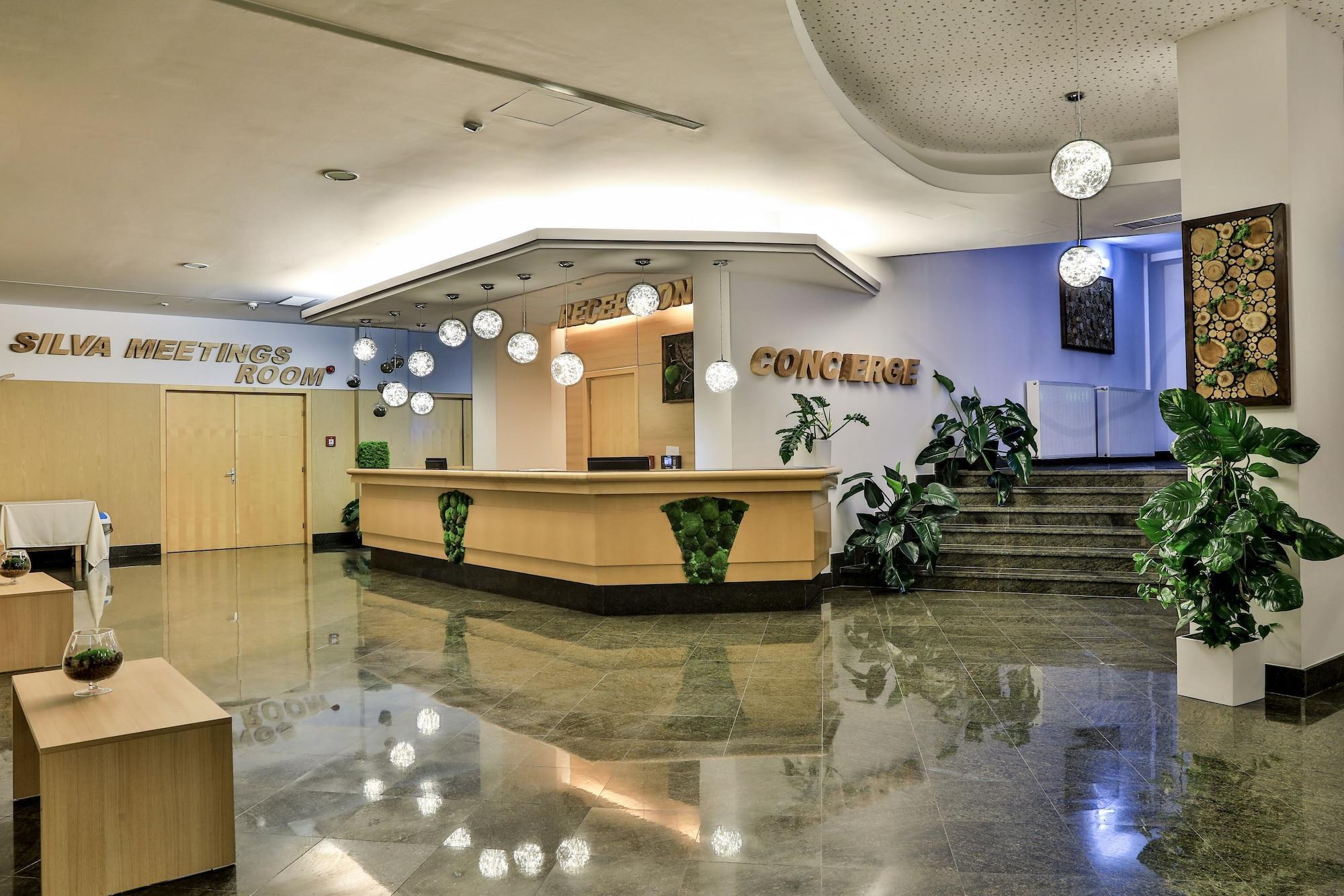 Complex Silva Hotel Bukarest Eksteriør billede